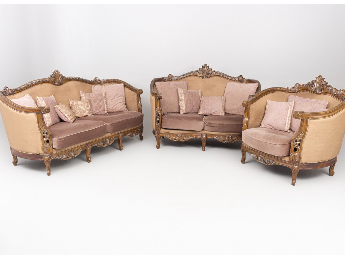 I Bought a Vintage Sofa&nbsp;Set!